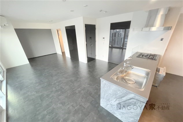 サンシャイン大須 リビング