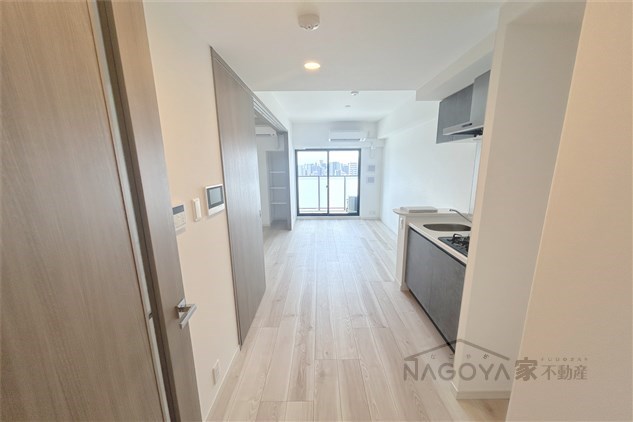 S-RESIDENCE亀島駅前ascent リビング