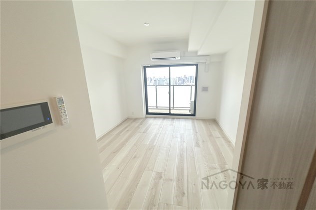 S-RESIDENCE亀島駅前ascent リビング