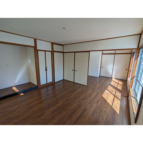 川出ビル リビング