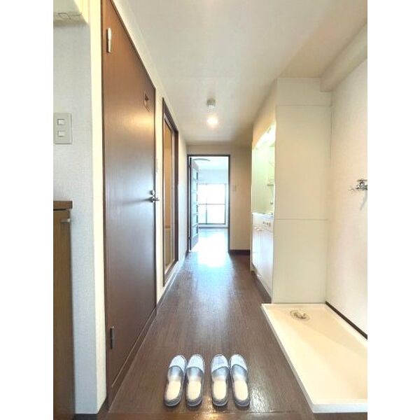 マ・メゾン白金 玄関