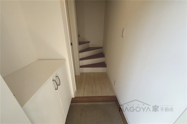 Quatre Portes 玄関