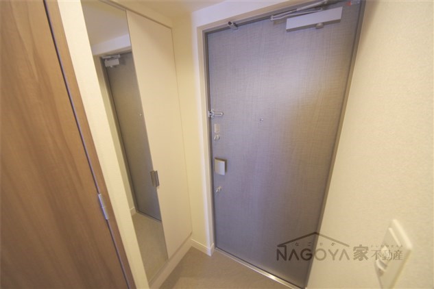 アステリ鶴舞トゥリア 玄関