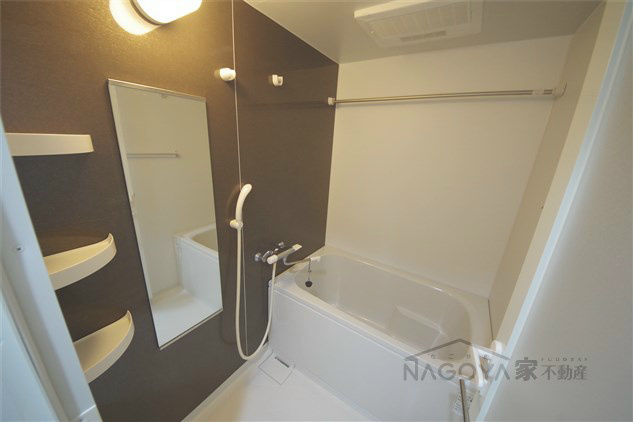 ヴェーラカーサウルバーナ 風呂画像