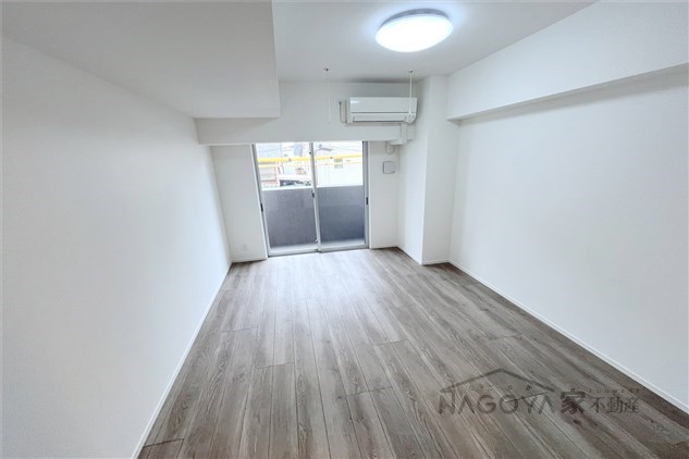 ディアレイシャス東別院Ⅲ リビング