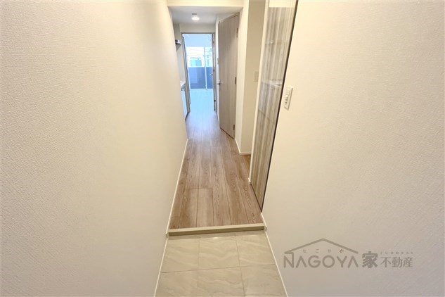 ディアレイシャス東別院Ⅲ 玄関