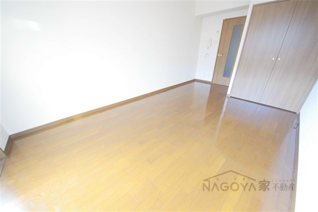 シティライフ春岡 リビング