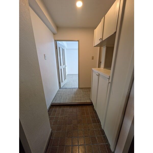 レインボー第3金山 玄関