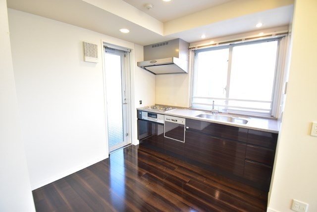 プラウドタワー覚王山 キッチン