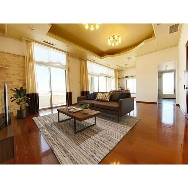 藤和八事緑ヶ岡ホームズ リビング