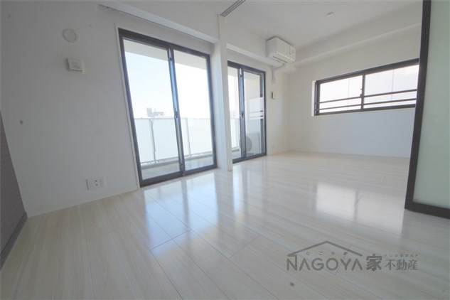 センチュリースクエア千種 リビング