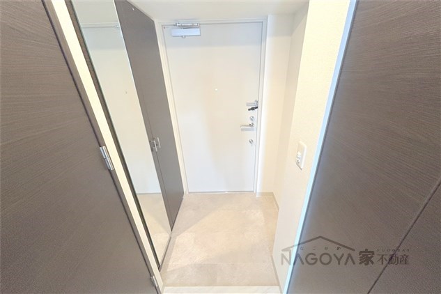 エステムコート名古屋ライブゲート 玄関