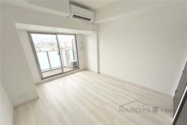 エステムコート名古屋ライブゲート リビング