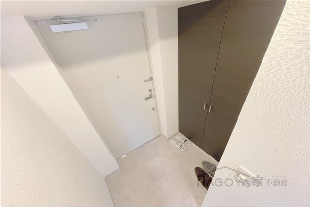 エステムコート名古屋サウスプレミオ 玄関