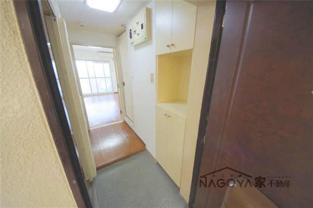 ハイシティ岩田 玄関