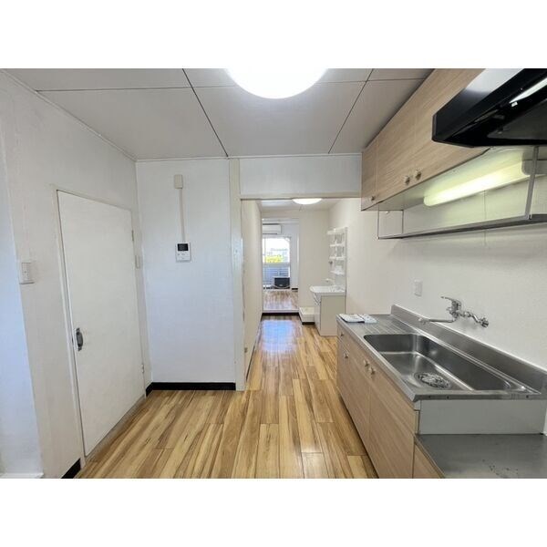 ＭＩＹＡＫＯ　ＤＯＲＩ　ｂｌｄｇ 玄関