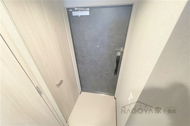 メイクスアート大曽根 玄関