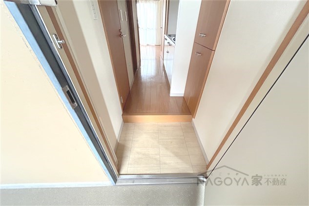 プレミアム吹上 玄関