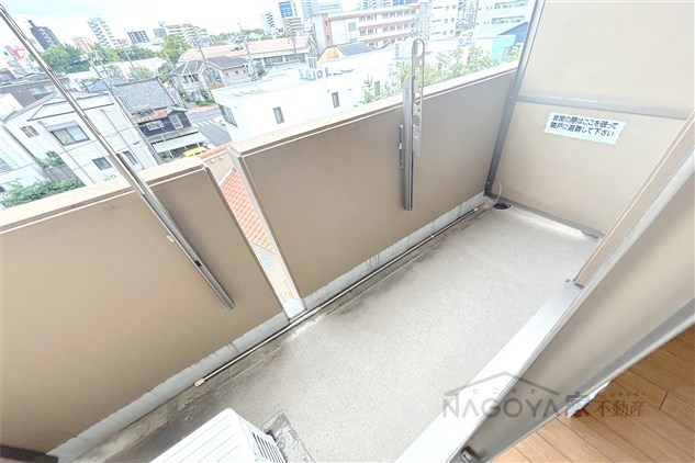 プレミアム吹上 ベランダ