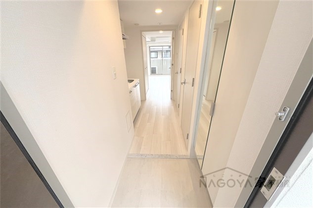 エスリード桜山ル・ヴェール 玄関