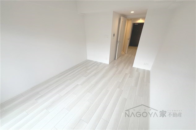 エスリード桜山ル・ヴェール リビング