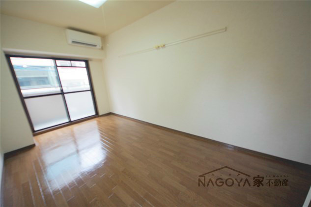 ハイツ丸の内 リビング