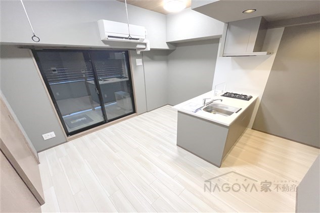 エステムコート名古屋新栄Ⅵアートテラス リビング