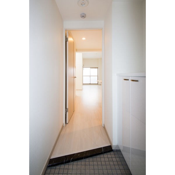 アランヴェール覚王山 玄関