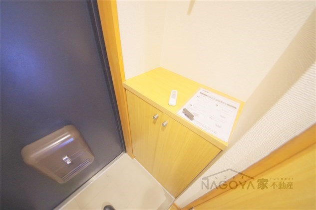 ビハーラ白壁 玄関