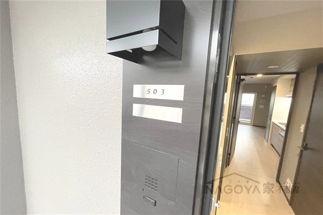 プレサンスロジェ名古屋駅前 玄関