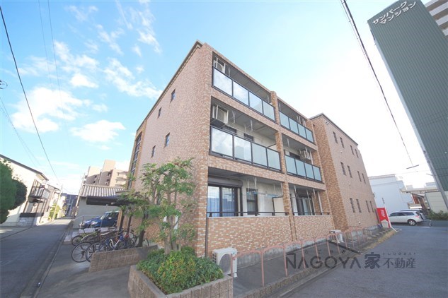 アヴニール 外観