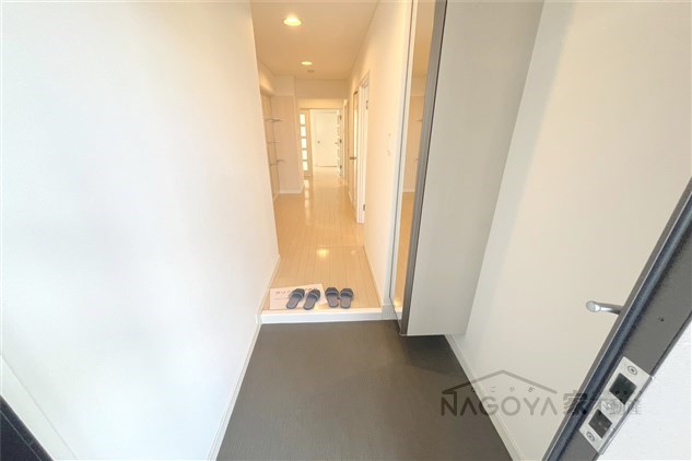 池下タワーズ 玄関