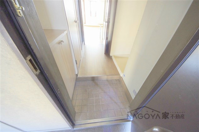 桜山アネックス 玄関