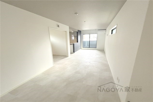 CELENEST高岳 リビング