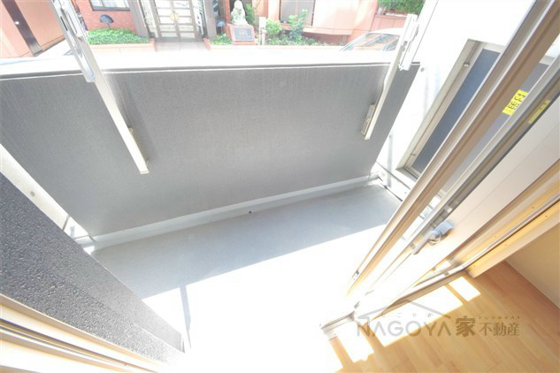 ESTACION KANAYAMA WEST・EAST ベランダ