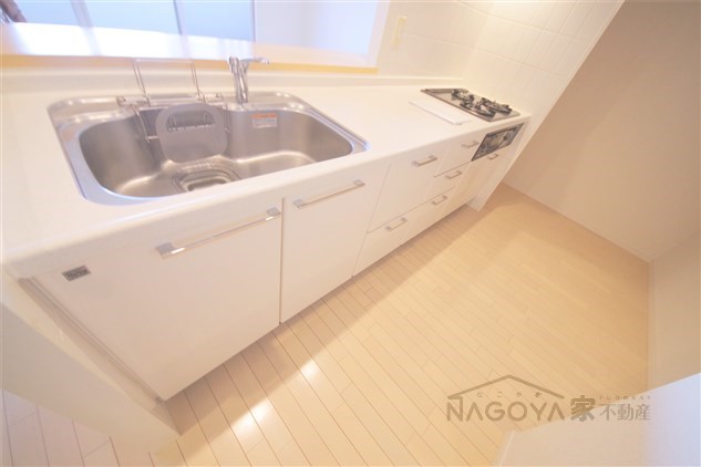 スクエア名古屋港 キッチン