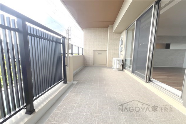 プラウド瑞穂汐路 ベランダ