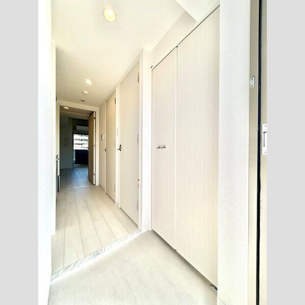 エスリード大曽根アヴェール 玄関