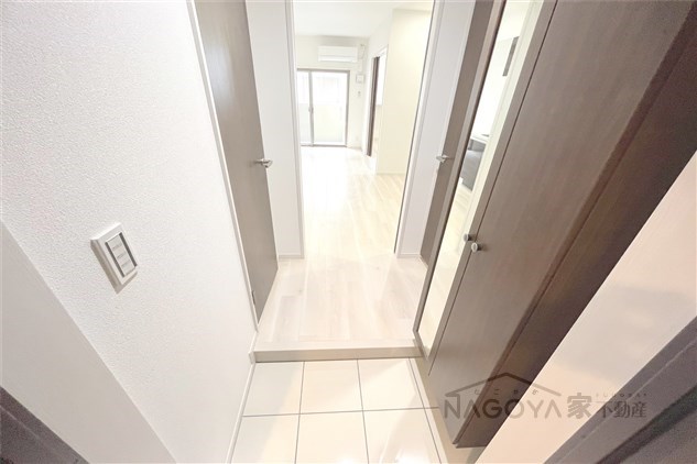 リュミアン堀田テラス 玄関