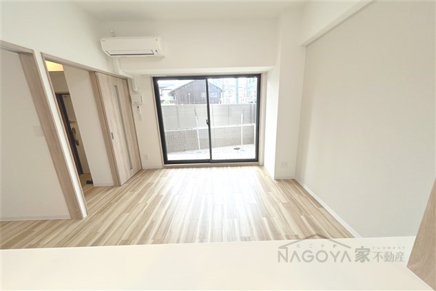 プレイズシード浅間町 リビング