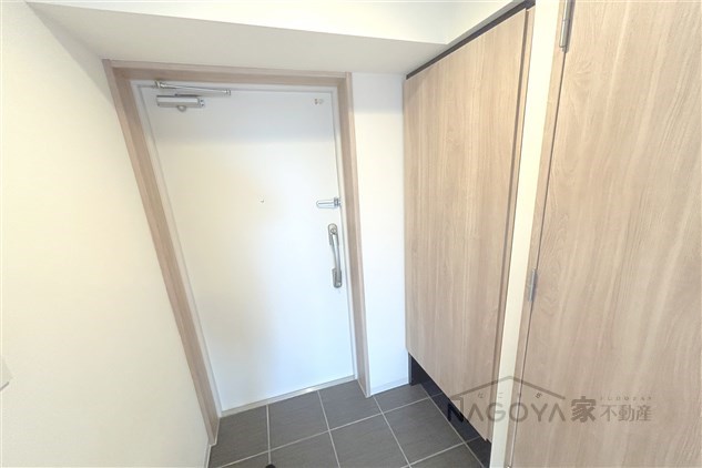 プレイズシード浅間町 玄関