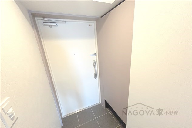 プレイズシード浅間町 玄関