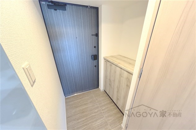 S-RESIDENCE金山altano 玄関