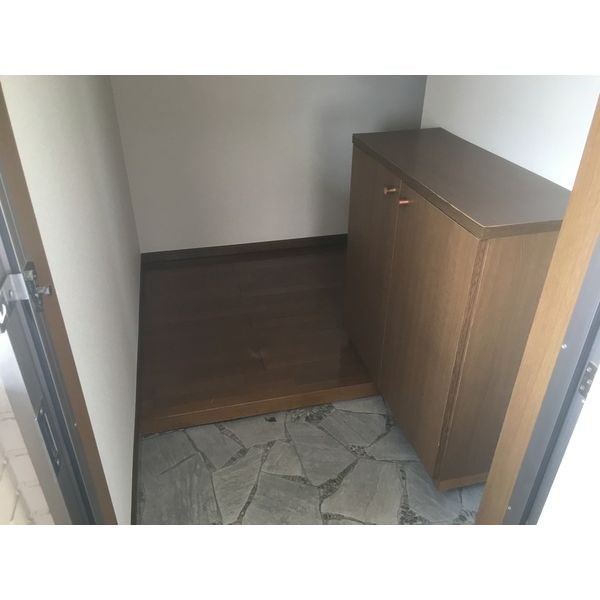 サンパティーク日向 玄関