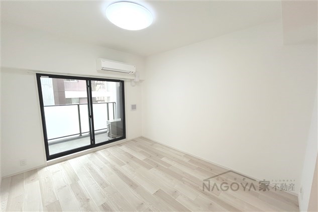 S-RESIDENCE浅間町駅前axial リビング