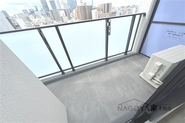 S-RESIDENCE浅間町駅前axial ベランダ