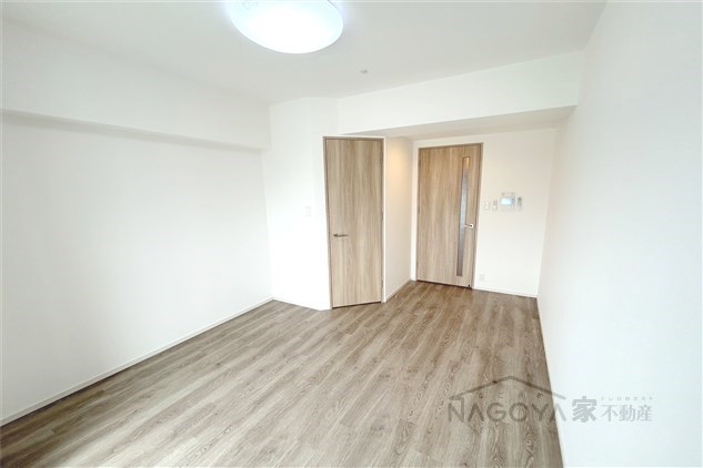 S-RESIDENCE浅間町駅前axial ベッドルーム