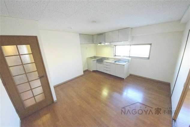 WIN大須 リビング