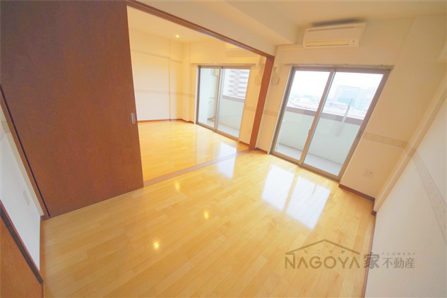 ロイヤルパークス千種 ベッドルーム