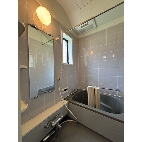 高間町貸家 風呂画像